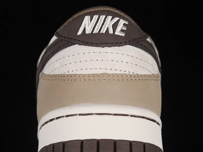 All Categories Nk SB Dunk Series Nk SB Dunk Low Low-top sneakers Otomo Katsuhiro x Nk SB Dunk Low "Steamboy OST" Creative customization collaboration Otomo Katsuhiro co-branded SB low-top sports and leisure sneakers LF0068-002